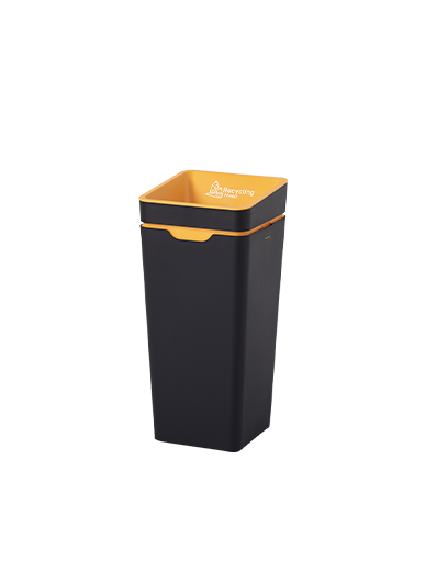 Method bin. Plastics bin | Amber. Co-mingled waste