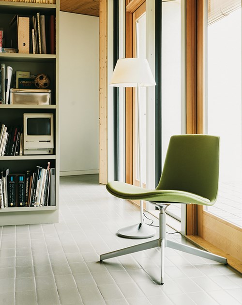 LOTTUS lounge chair