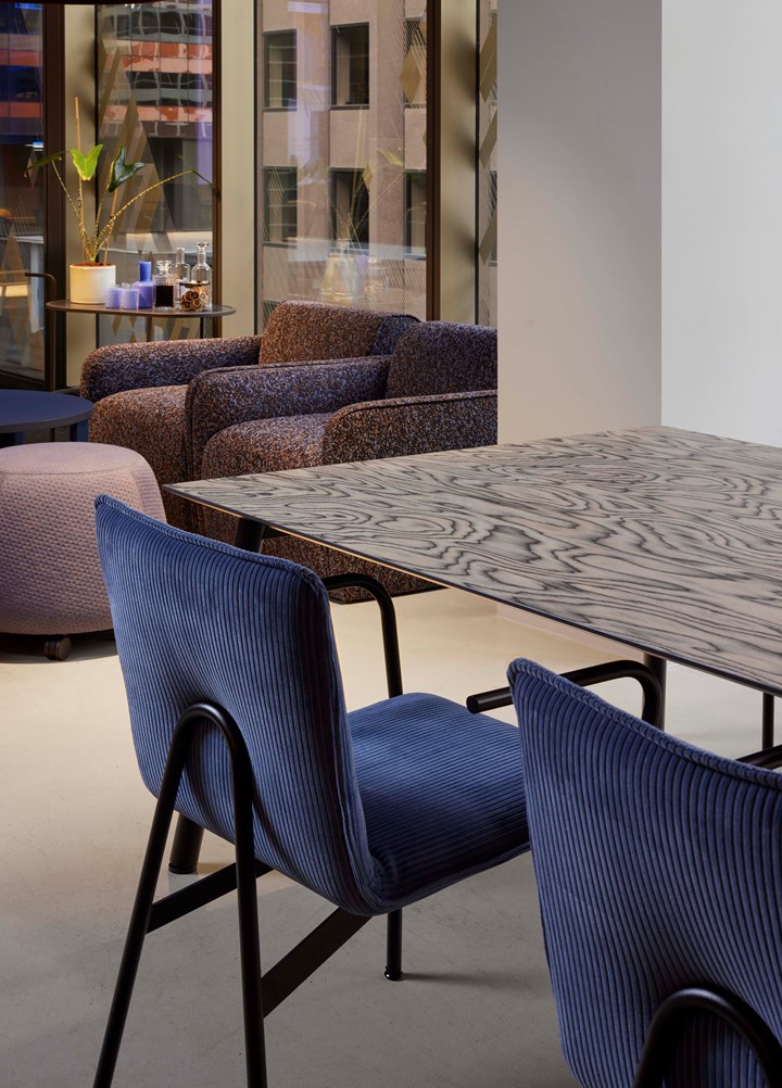 ALTER dining chair