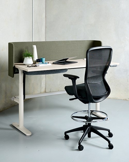 VOX drafting stool