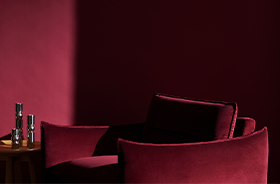 VIDEO THUMB ARMCHAIR
