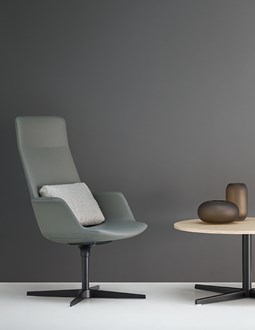 UNO lounge chair