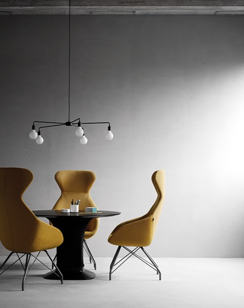 FAMIGLIA high back tub chair