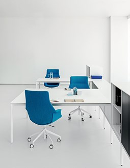 UNO task chair