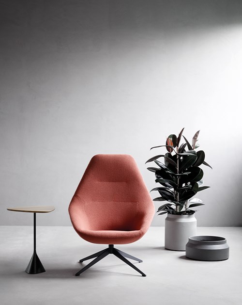 FAMIGLIA lounge chair