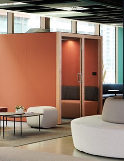 VERSE 2 Meeting Room VERSE 2 Meeting Room