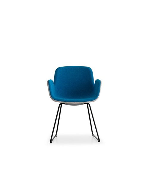 PASS chair