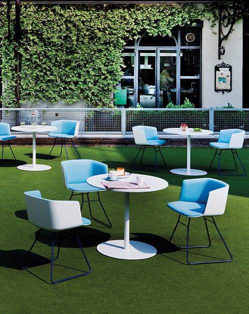 BRIO outdoor table